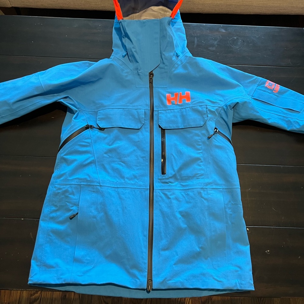 Helly Hansen shell jacket women’s small